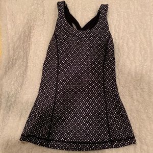 2 lululemon workout tops